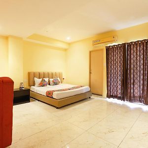 Fabhotel Chamiers Park - Nandanam